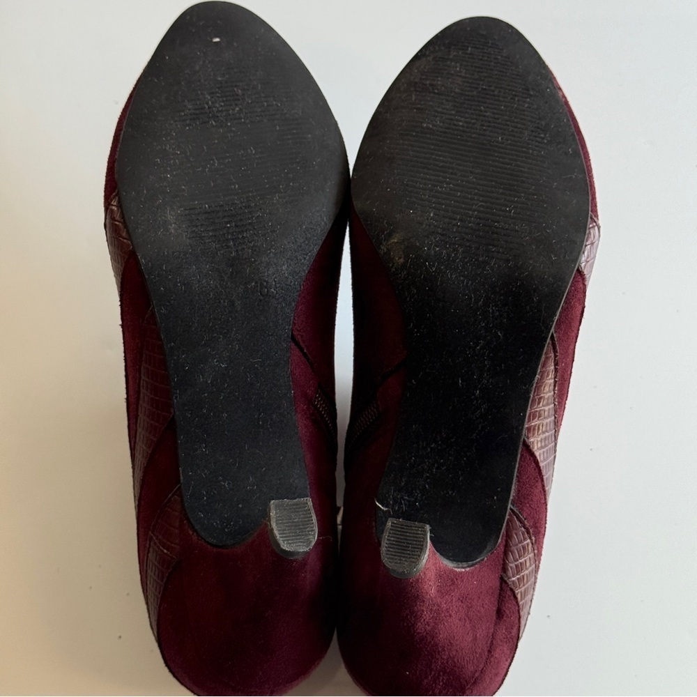 Eva & Zoe Burgundy Evelyn Ankle Boots Size 6.5 - Picture 13 of 13